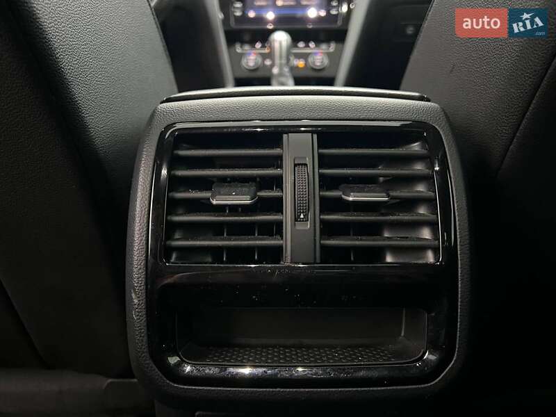 Лифтбек Volkswagen Arteon 2018 в Львове