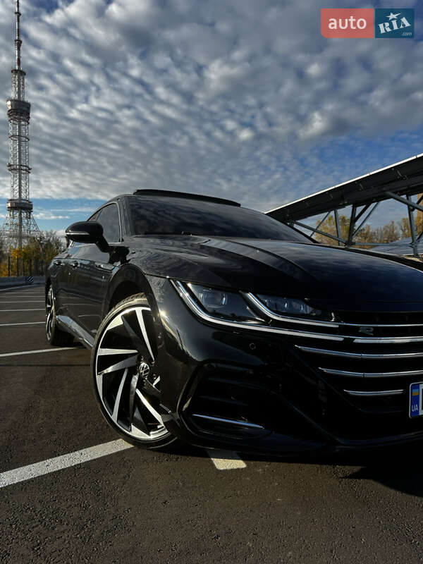 Лифтбек Volkswagen Arteon 2020 в Киеве
