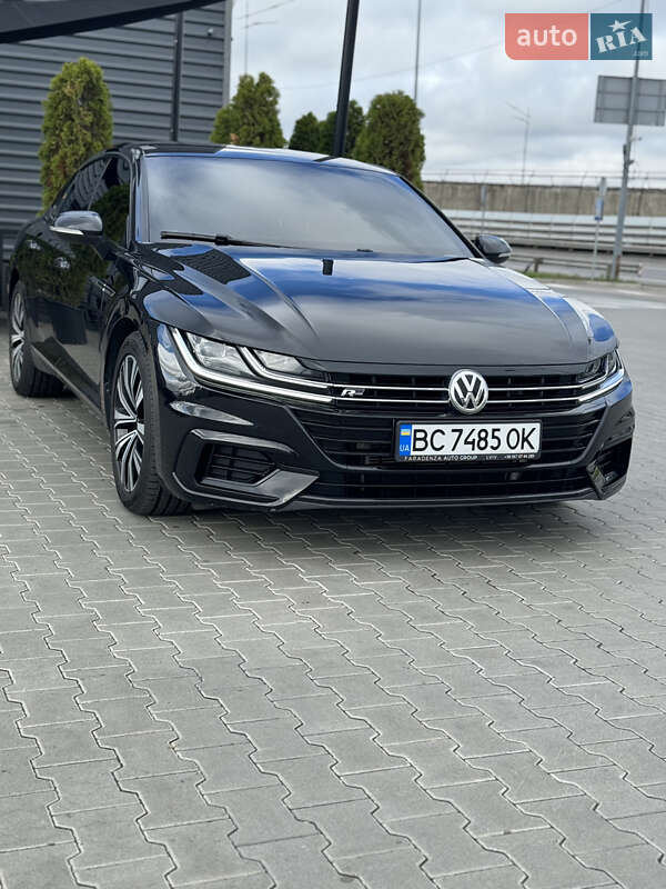 Лифтбек Volkswagen Arteon 2018 в Киеве