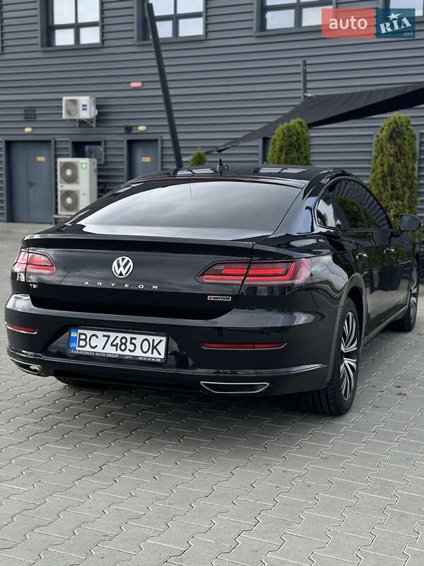 Лифтбек Volkswagen Arteon 2018 в Киеве