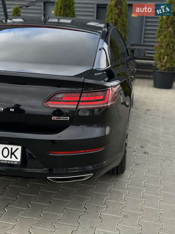 Лифтбек Volkswagen Arteon 2018 в Киеве