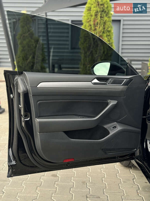 Лифтбек Volkswagen Arteon 2018 в Киеве