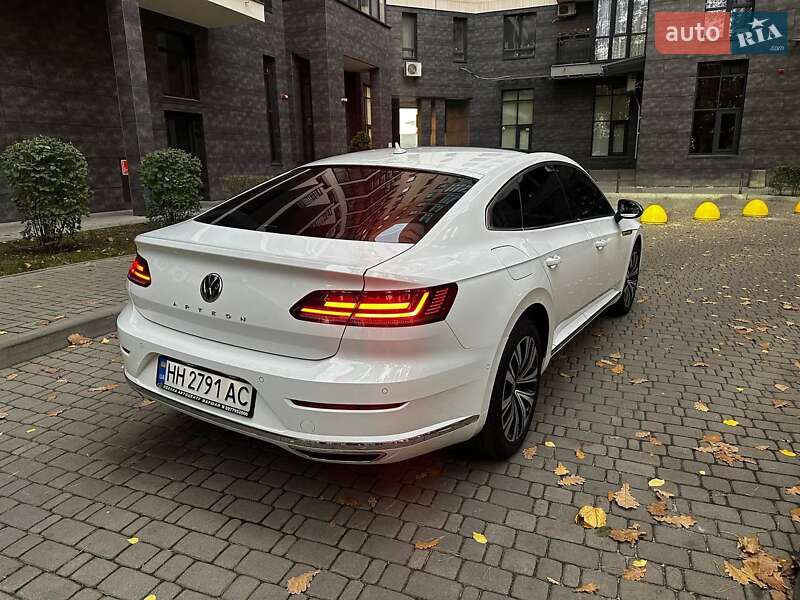 Лифтбек Volkswagen Arteon 2019 в Киеве