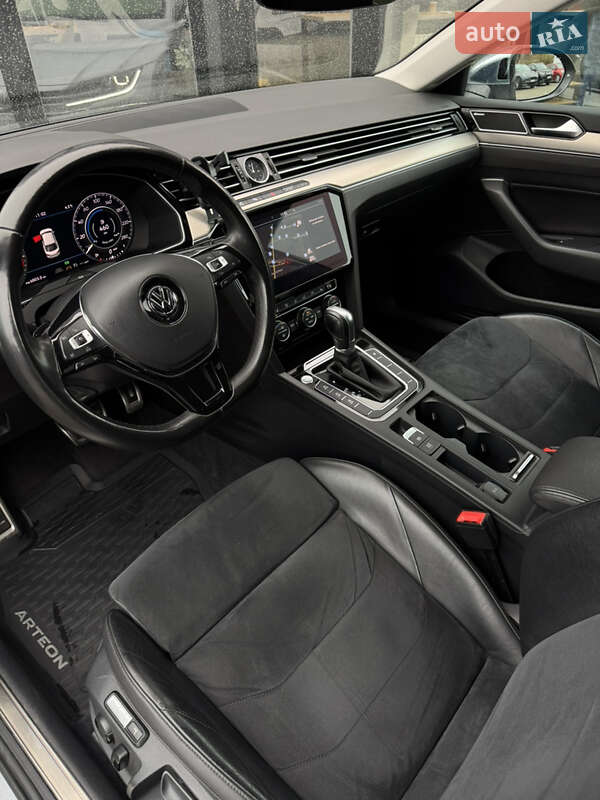 Лифтбек Volkswagen Arteon 2017 в Львове