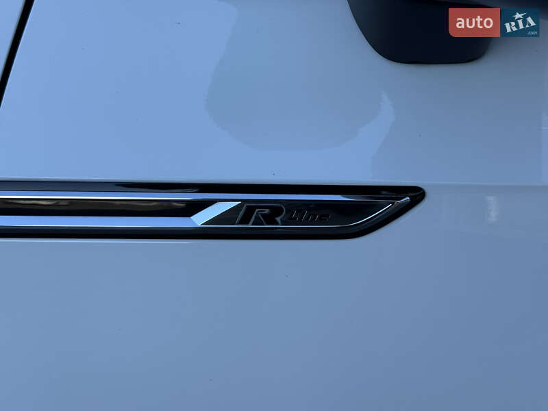 Лифтбек Volkswagen Arteon 2019 в Киеве