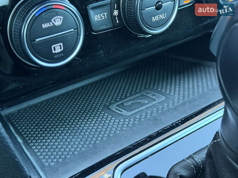 Лифтбек Volkswagen Arteon 2019 в Киеве