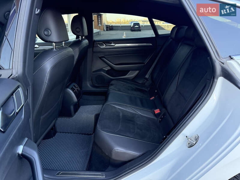 Лифтбек Volkswagen Arteon 2019 в Киеве