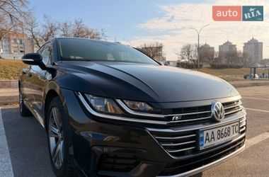Лифтбек Volkswagen Arteon 2017 в Киеве