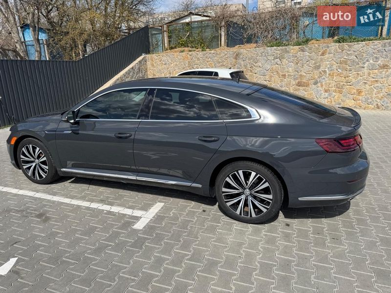 Лифтбек Volkswagen Arteon 2019 в Чернигове