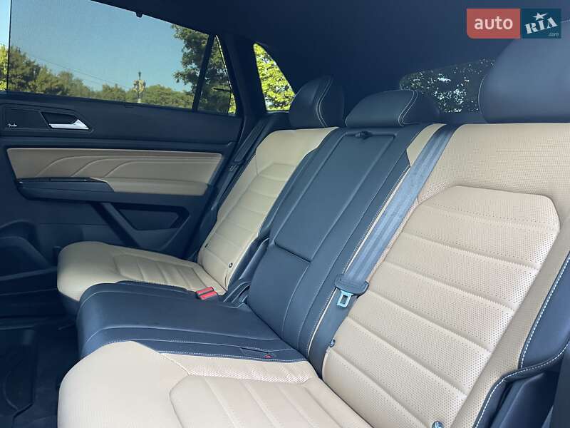 Внедорожник / Кроссовер Volkswagen Atlas Cross Sport 2020 в Ровно