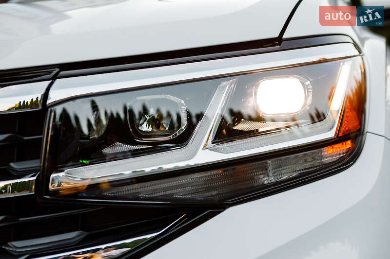 Позашляховик / Кросовер Volkswagen Atlas Cross Sport 2021 в Луцьку