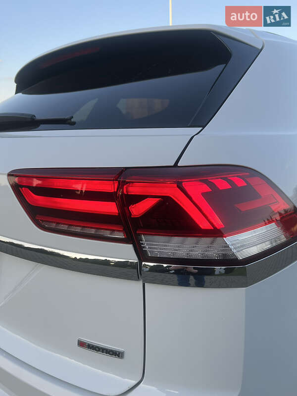 Внедорожник / Кроссовер Volkswagen Atlas Cross Sport 2020 в Николаеве
