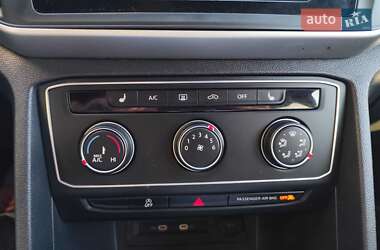 Позашляховик / Кросовер Volkswagen Atlas Cross Sport 2023 в 