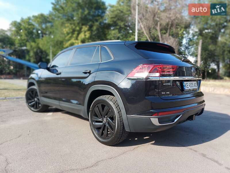 Позашляховик / Кросовер Volkswagen Atlas Cross Sport 2021 в Кам'янському