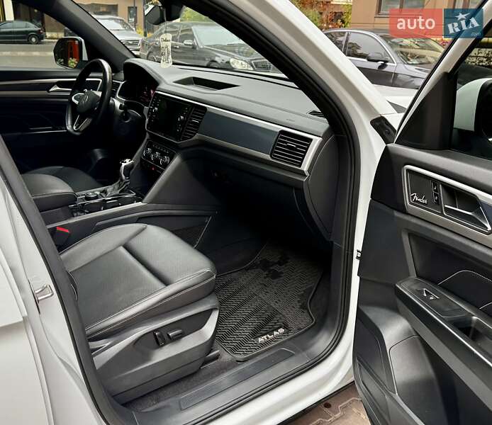 Внедорожник / Кроссовер Volkswagen Atlas Cross Sport 2020 в Киеве