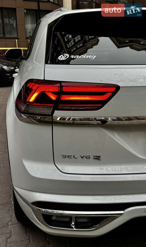 Внедорожник / Кроссовер Volkswagen Atlas Cross Sport 2020 в Киеве фото 41 Внедорожник / Кроссовер Volkswagen Atlas Cross Sport 2020 в Киеве