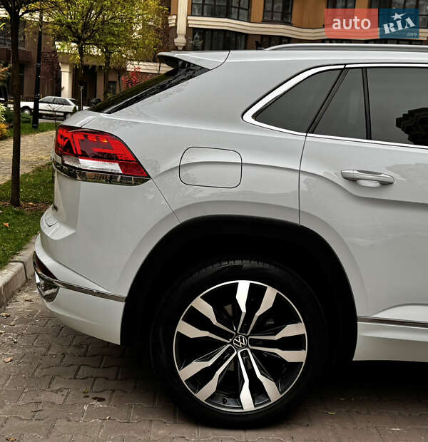 Внедорожник / Кроссовер Volkswagen Atlas Cross Sport 2020 в Киеве фото 54 Внедорожник / Кроссовер Volkswagen Atlas Cross Sport 2020 в Киеве