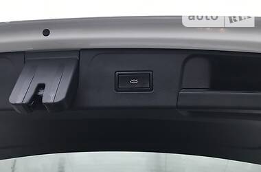 Позашляховик / Кросовер Volkswagen Atlas 2017 в 