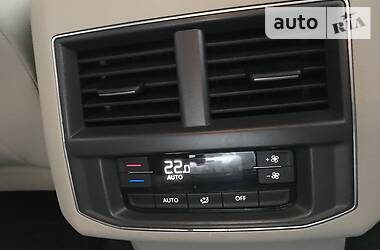 Позашляховик / Кросовер Volkswagen Atlas 2017 в 