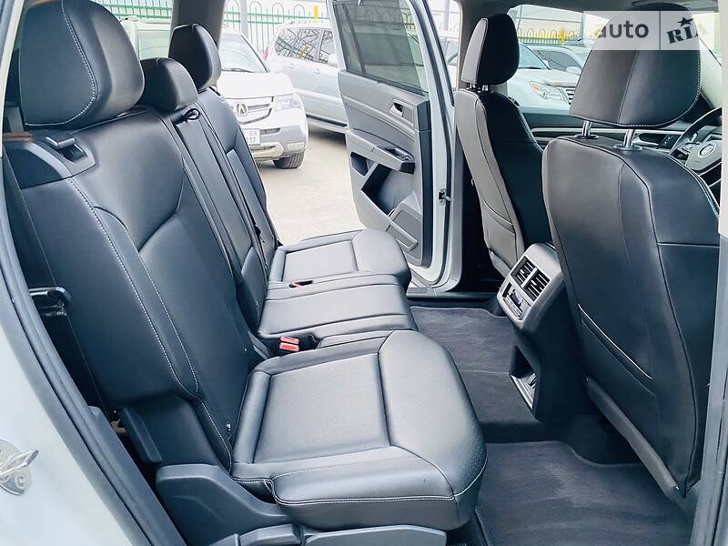Позашляховик / Кросовер Volkswagen Atlas 2019 в Харкові