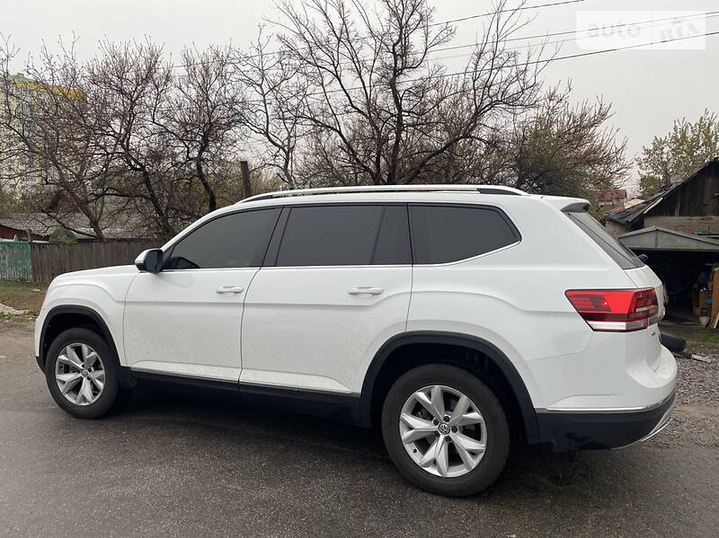 Позашляховик / Кросовер Volkswagen Atlas 2017 в Одесі
