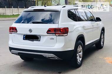 Позашляховик / Кросовер Volkswagen Atlas 2018 в 