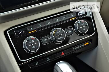 Позашляховик / Кросовер Volkswagen Atlas 2019 в 