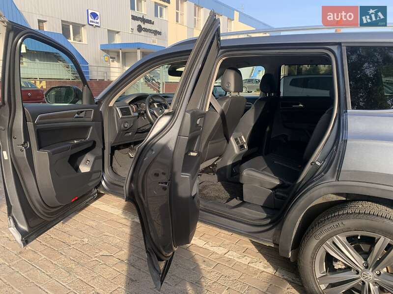 Внедорожник / Кроссовер Volkswagen Atlas 2019 в Черновцах
