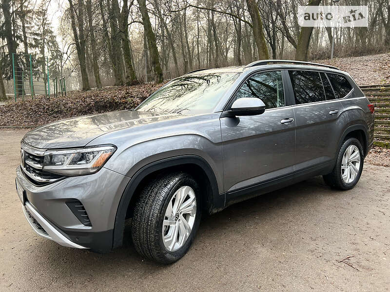 Позашляховик / Кросовер Volkswagen Atlas 2021 в 