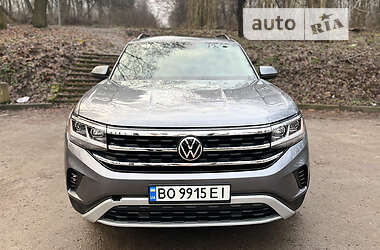 Позашляховик / Кросовер Volkswagen Atlas 2021 в 