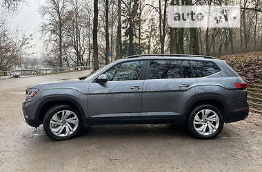 Позашляховик / Кросовер Volkswagen Atlas 2021 в 