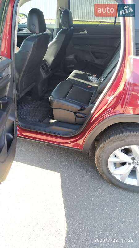 Внедорожник / Кроссовер Volkswagen Atlas 2017 в Кривом Роге