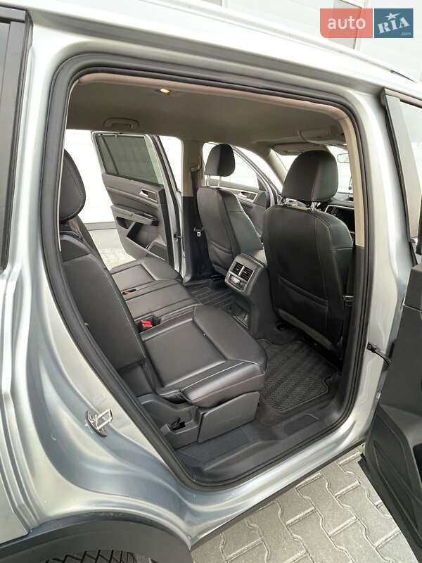 Внедорожник / Кроссовер Volkswagen Atlas 2017 в Дрогобыче