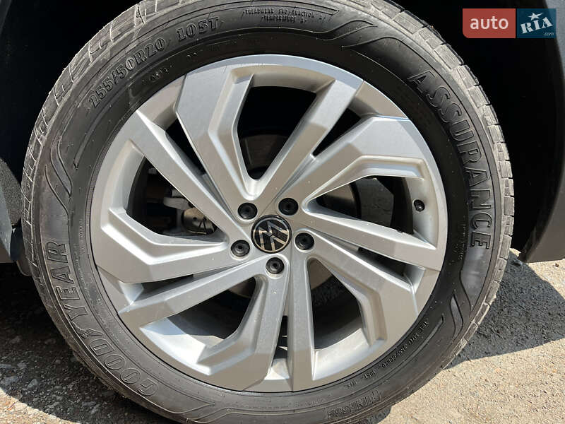 Внедорожник / Кроссовер Volkswagen Atlas 2021 в Кривом Роге