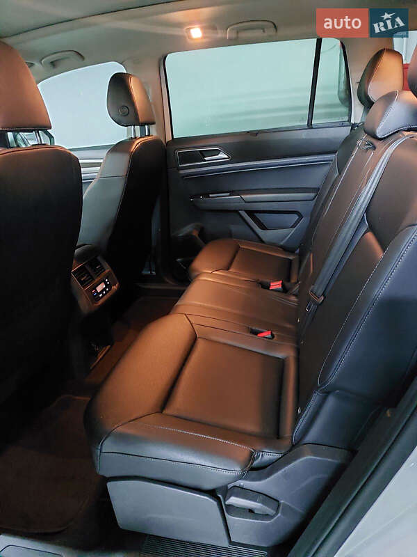 Позашляховик / Кросовер Volkswagen Atlas 2019 в Києві