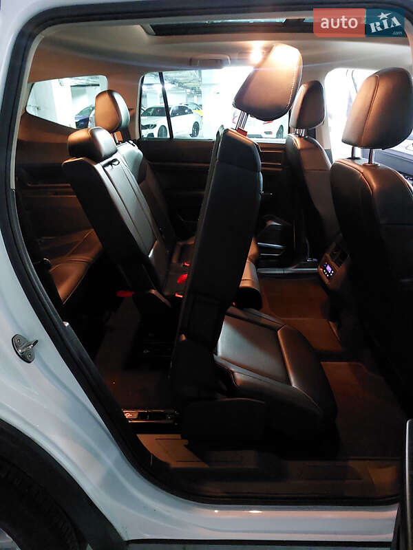 Позашляховик / Кросовер Volkswagen Atlas 2019 в Києві