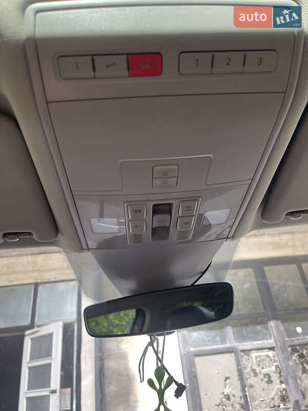 Позашляховик / Кросовер Volkswagen Atlas 2017 в Харкові