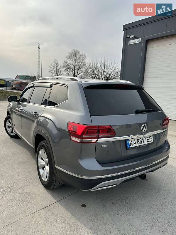 Позашляховик / Кросовер Volkswagen Atlas 2017 в Києві