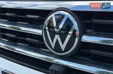 Внедорожник / Кроссовер Volkswagen Atlas 2021 в 