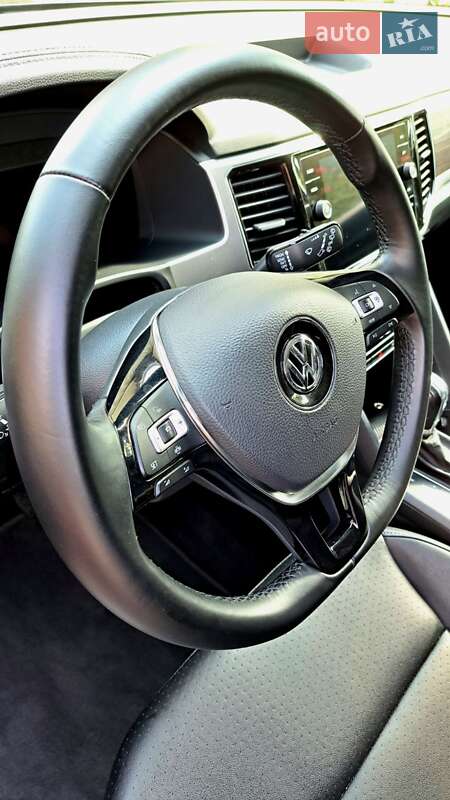 Внедорожник / Кроссовер Volkswagen Atlas 2018 в Коростене