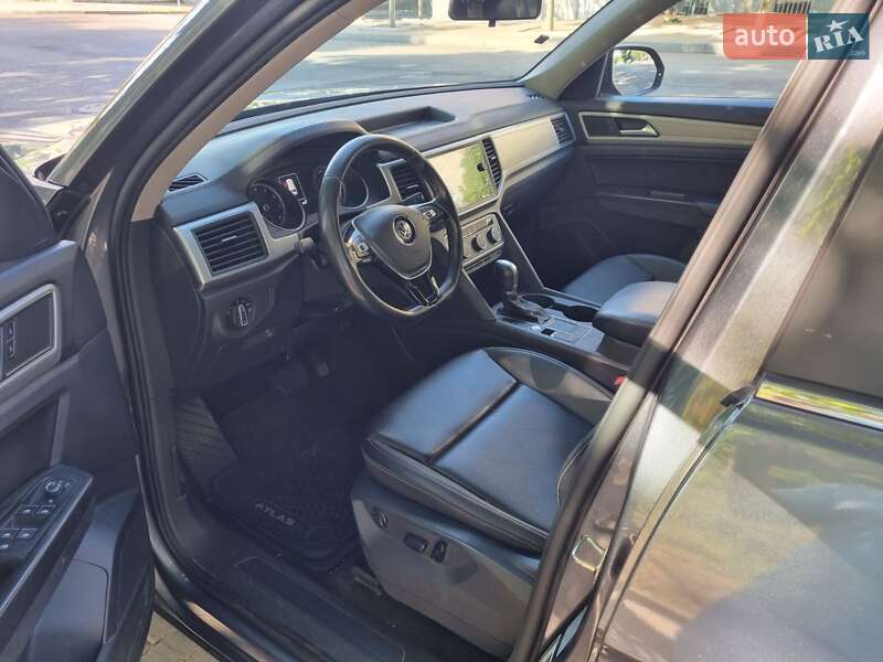 Внедорожник / Кроссовер Volkswagen Atlas 2017 в Днепре фото 8 Внедорожник / Кроссовер Volkswagen Atlas 2017 в Днепре