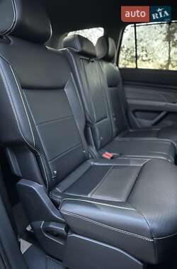 Внедорожник / Кроссовер Volkswagen Atlas 2021 в 