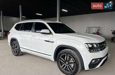 Позашляховик / Кросовер Volkswagen Atlas 2018 в Житомирі