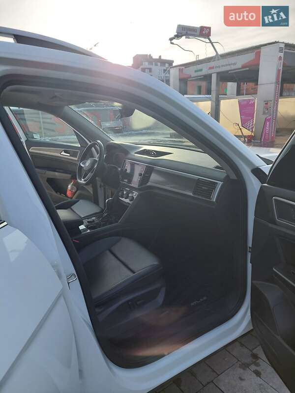 Внедорожник / Кроссовер Volkswagen Atlas 2020 в Хусте