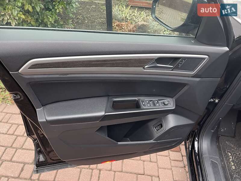 Внедорожник / Кроссовер Volkswagen Atlas 2018 в Броварах фото 16 Внедорожник / Кроссовер Volkswagen Atlas 2018 в Броварах