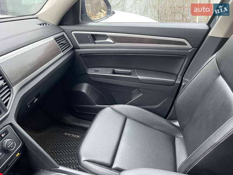Внедорожник / Кроссовер Volkswagen Atlas 2018 в Броварах фото 18 Внедорожник / Кроссовер Volkswagen Atlas 2018 в Броварах