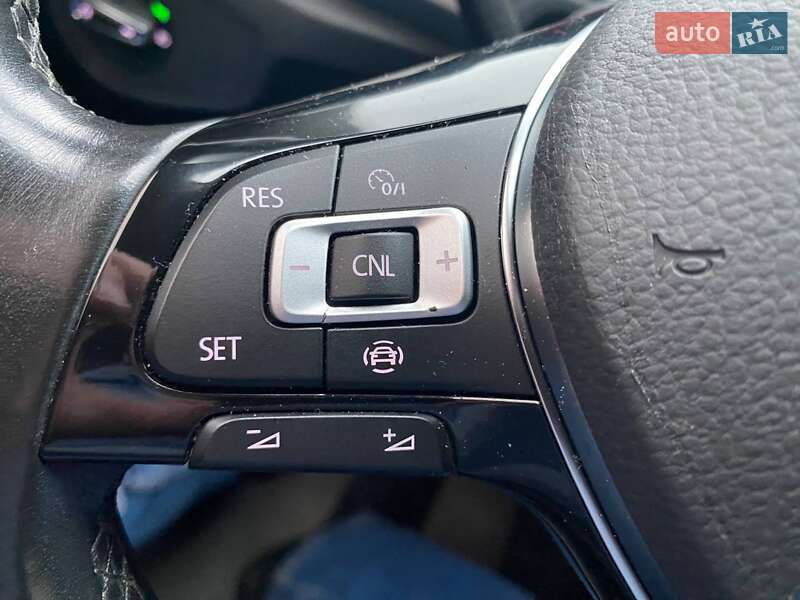 Внедорожник / Кроссовер Volkswagen Atlas 2017 в Запорожье