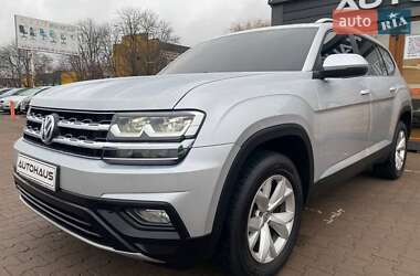 Позашляховик / Кросовер Volkswagen Atlas 2017 в Житомирі