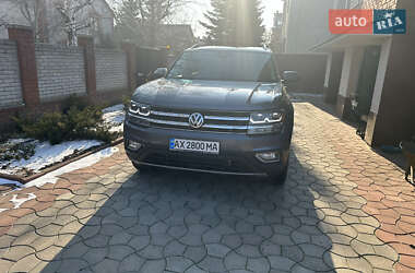 Позашляховик / Кросовер Volkswagen Atlas 2017 в 