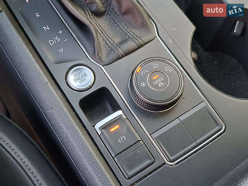Внедорожник / Кроссовер Volkswagen Atlas 2017 в Харькове